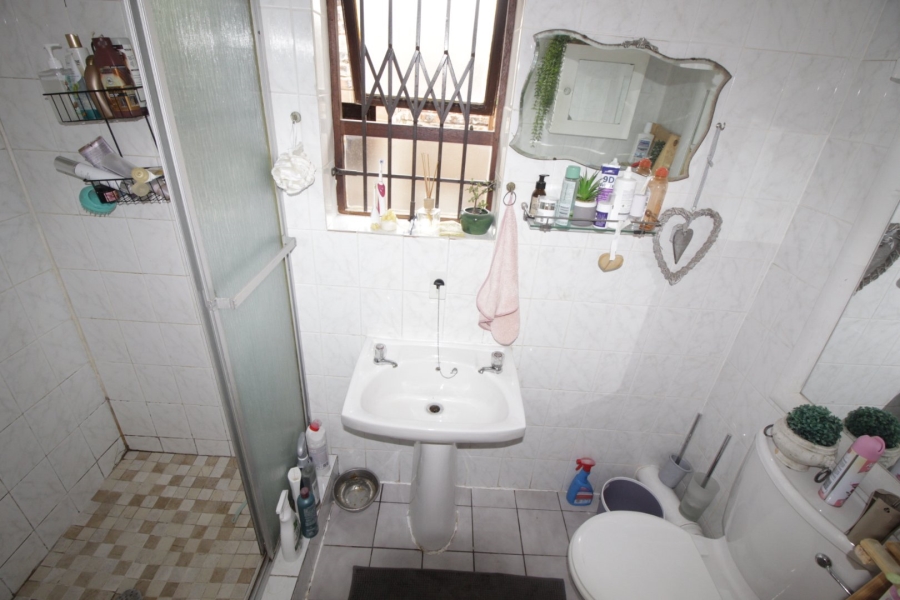 5 Bedroom Property for Sale in Noorsekloof Eastern Cape